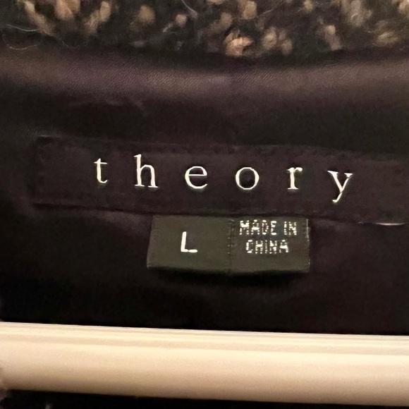 Gorgeous Wool Cropped Jacket - Picture 4 of 4